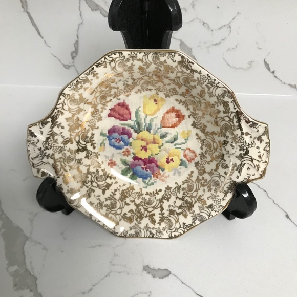 Vintage H&K Tunstall Olde English Sampler China Porcelain Fruit Nappy Candy Dish - Picture 1 of 4